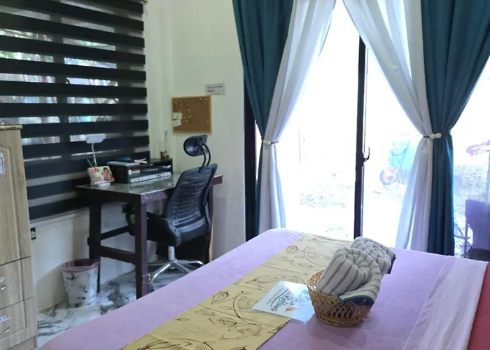 ホームステイ Near In White Basdako - In Cebu